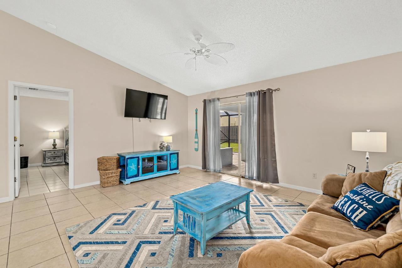 Serene Seaside Retreat - Dog Friendly - 2Br Townhouse With Shared Heated Pool Steps To Paradise Beach! ملبورن بيتش المظهر الخارجي الصورة