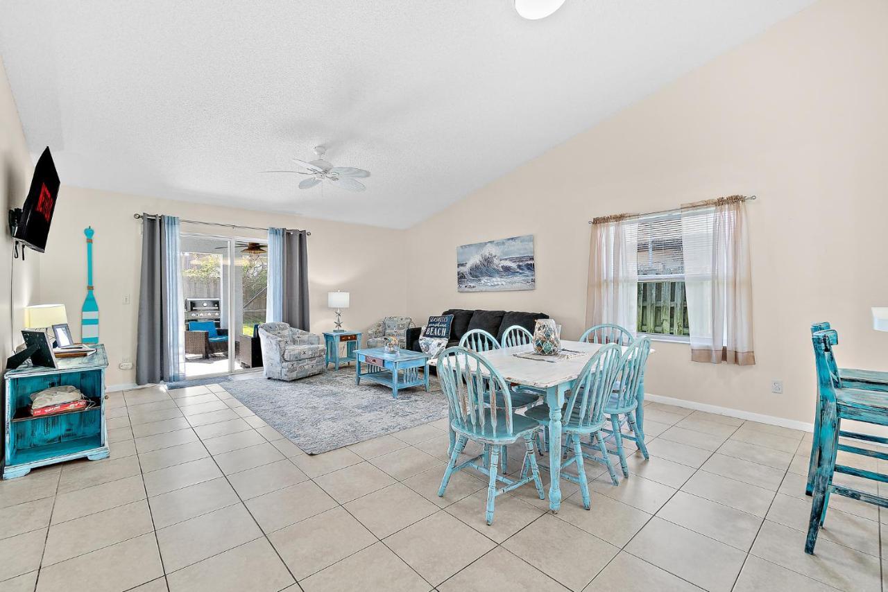 Serene Seaside Retreat - Dog Friendly - 2Br Townhouse With Shared Heated Pool Steps To Paradise Beach! ملبورن بيتش المظهر الخارجي الصورة